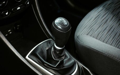 Hyundai Solaris II рестайлинг, 2015 год, 950 000 рублей, 19 фотография