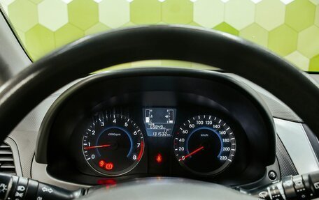 Hyundai Solaris II рестайлинг, 2015 год, 950 000 рублей, 16 фотография