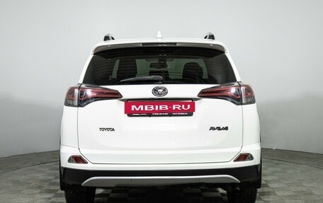 Toyota RAV4, 2016 год, 1 799 700 рублей, 6 фотография