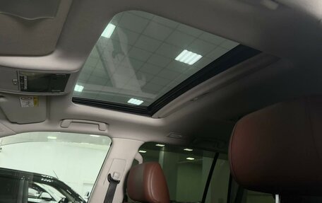 Toyota Land Cruiser 200, 2016 год, 6 500 000 рублей, 9 фотография