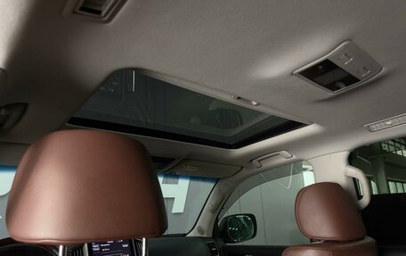 Toyota Land Cruiser 200, 2016 год, 6 500 000 рублей, 10 фотография