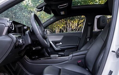 Mercedes-Benz A-Класс, 2022 год, 1 630 202 рублей, 2 фотография