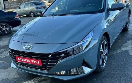 Hyundai Elantra, 2022 год, 2 700 000 рублей, 1 фотография