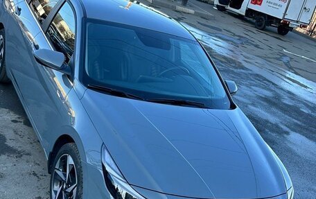 Hyundai Elantra, 2022 год, 2 700 000 рублей, 2 фотография