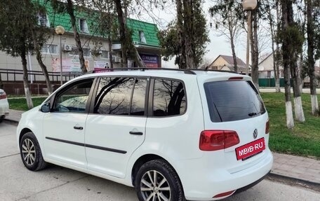 Volkswagen Touran III, 2014 год, 790 000 рублей, 5 фотография