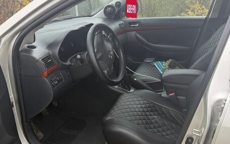 Toyota Avensis III рестайлинг, 2004 год, 750 000 рублей, 9 фотография