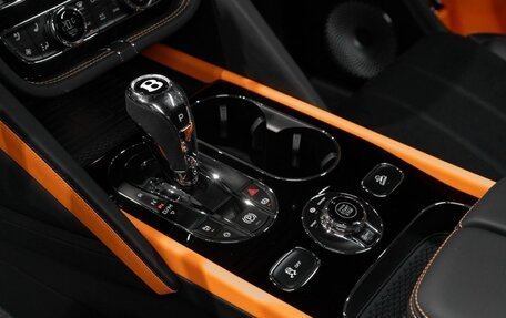 Bentley Bentayga I, 2025 год, 27 690 040 рублей, 13 фотография