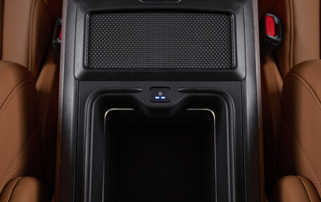 Land Rover Range Rover IV рестайлинг, 2025 год, 32 500 000 рублей, 27 фотография