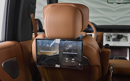 Land Rover Range Rover IV рестайлинг, 2025 год, 32 500 000 рублей, 34 фотография