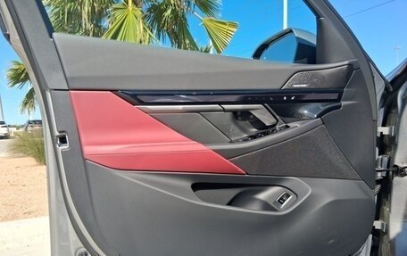 BMW 5 серия, 2025 год, 10 780 635 рублей, 13 фотография