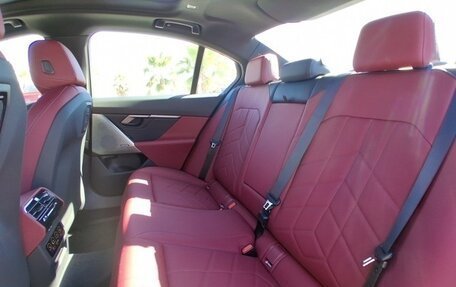 BMW 5 серия, 2025 год, 10 780 635 рублей, 18 фотография