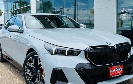 BMW 5 серия, 2025 год, 10 440 335 рублей, 6 фотография