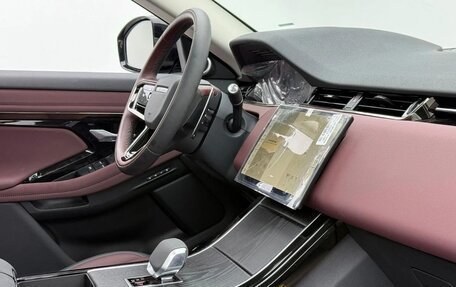 Land Rover Range Rover Evoque II, 2025 год, 9 390 000 рублей, 15 фотография