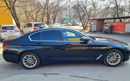 BMW 5 серия, 2021 год, 3 650 000 рублей, 3 фотография