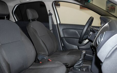 Renault Logan II, 2015 год, 920 000 рублей, 12 фотография