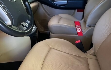 Hyundai H-1 II рестайлинг, 2019 год, 3 600 000 рублей, 3 фотография