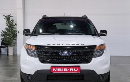 Ford Explorer VI, 2015 год, 2 390 000 рублей, 2 фотография