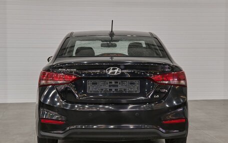 Hyundai Solaris II рестайлинг, 2018 год, 1 410 000 рублей, 5 фотография