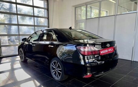 Toyota Camry, 2016 год, 2 200 000 рублей, 6 фотография