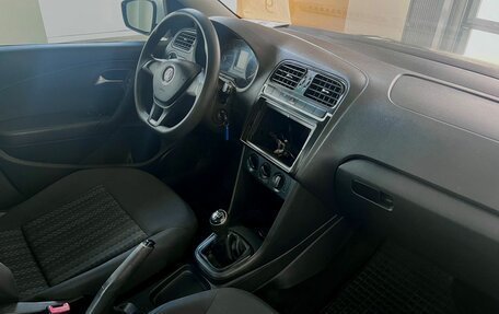 Volkswagen Polo VI (EU Market), 2017 год, 1 100 000 рублей, 11 фотография