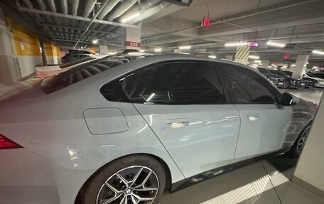 BMW 5 серия, 2024 год, 6 900 000 рублей, 5 фотография