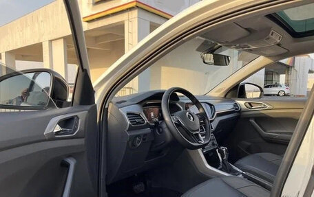 Volkswagen T-Cross I, 2021 год, 1 350 000 рублей, 8 фотография