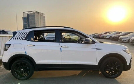 Volkswagen T-Cross I, 2021 год, 1 350 000 рублей, 7 фотография