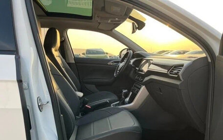 Volkswagen T-Cross I, 2021 год, 1 350 000 рублей, 11 фотография