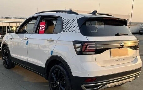 Volkswagen T-Cross I, 2021 год, 1 350 000 рублей, 4 фотография