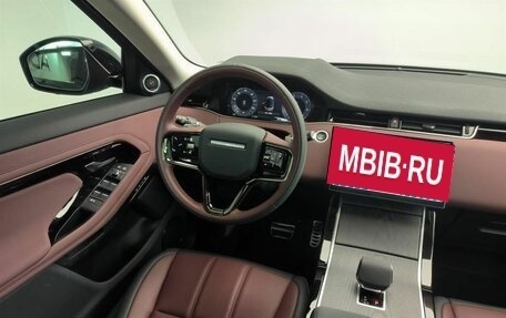 Land Rover Range Rover Evoque II, 2025 год, 6 850 000 рублей, 10 фотография