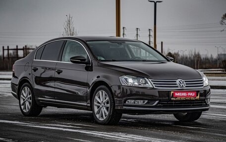 Volkswagen Passat B7, 2013 год, 1 035 000 рублей, 1 фотография