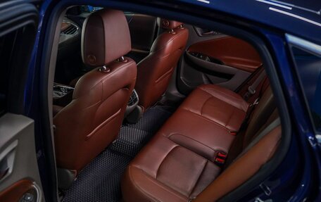 Chevrolet Malibu IX, 2017 год, 1 815 000 рублей, 13 фотография