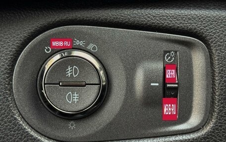 Cadillac SRX II рестайлинг, 2012 год, 1 799 000 рублей, 14 фотография