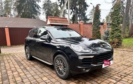 Porsche Cayenne III, 2016 год, 3 990 000 рублей, 8 фотография