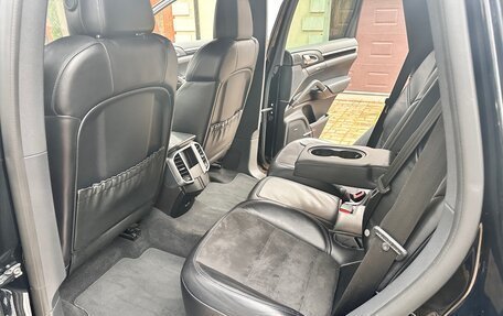 Porsche Cayenne III, 2016 год, 3 990 000 рублей, 15 фотография