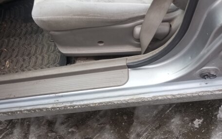 Nissan Avenir II, 1999 год, 350 000 рублей, 12 фотография