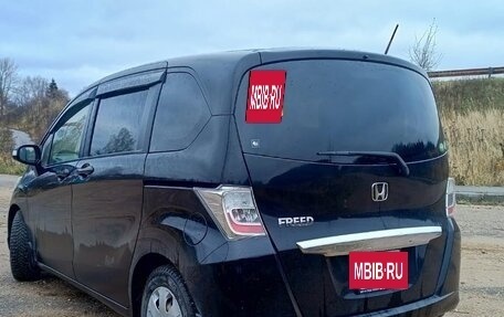 Honda Freed I, 2013 год, 1 200 000 рублей, 4 фотография