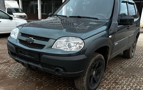Chevrolet Niva I рестайлинг, 2013 год, 420 000 рублей, 1 фотография