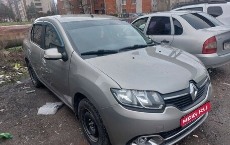 Renault Logan II, 2017 год, 720 000 рублей, 1 фотография