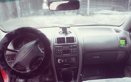 Mitsubishi Carisma I, 1996 год, 250 000 рублей, 4 фотография