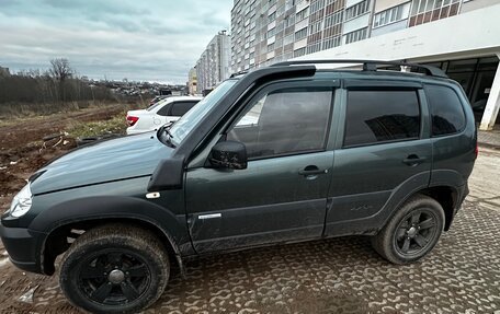 Chevrolet Niva I рестайлинг, 2013 год, 420 000 рублей, 3 фотография