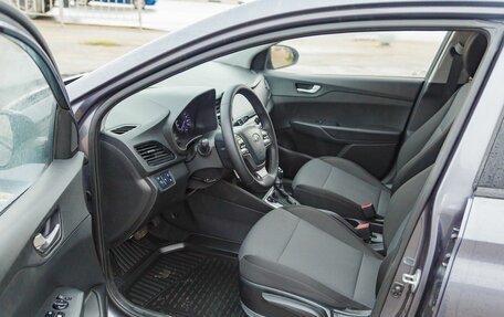 Hyundai Solaris II рестайлинг, 2021 год, 1 800 000 рублей, 12 фотография