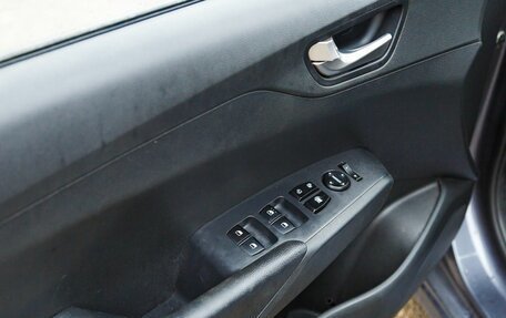 Hyundai Solaris II рестайлинг, 2021 год, 1 800 000 рублей, 11 фотография