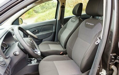 Renault Logan II, 2019 год, 1 422 500 рублей, 13 фотография