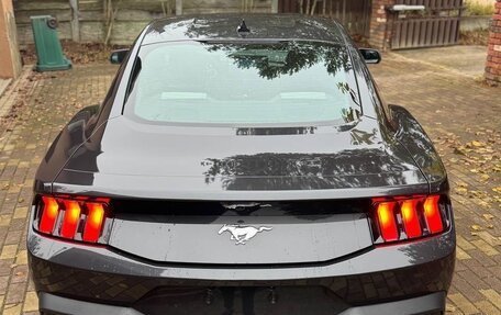 Ford Mustang, 2024 год, 4 400 000 рублей, 2 фотография