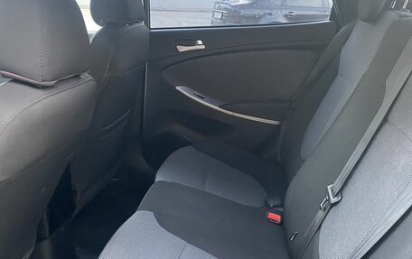 Hyundai Solaris II рестайлинг, 2013 год, 1 085 000 рублей, 15 фотография