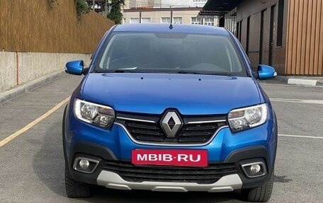 Renault Logan II, 2021 год, 1 310 000 рублей, 2 фотография