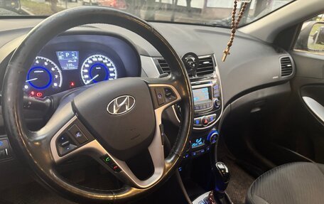 Hyundai Solaris II рестайлинг, 2016 год, 1 070 000 рублей, 5 фотография