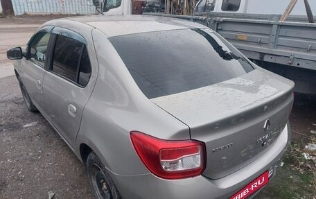 Renault Logan II, 2017 год, 720 000 рублей, 3 фотография