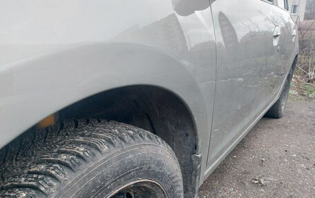 Renault Logan II, 2017 год, 720 000 рублей, 8 фотография